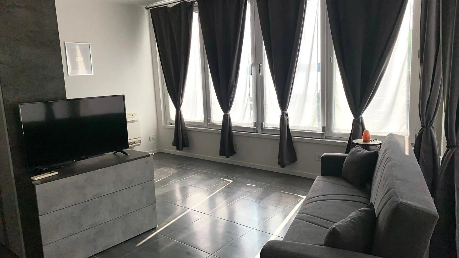Lake Garda Lovers Luxury Peschiera del Garda Apartment
